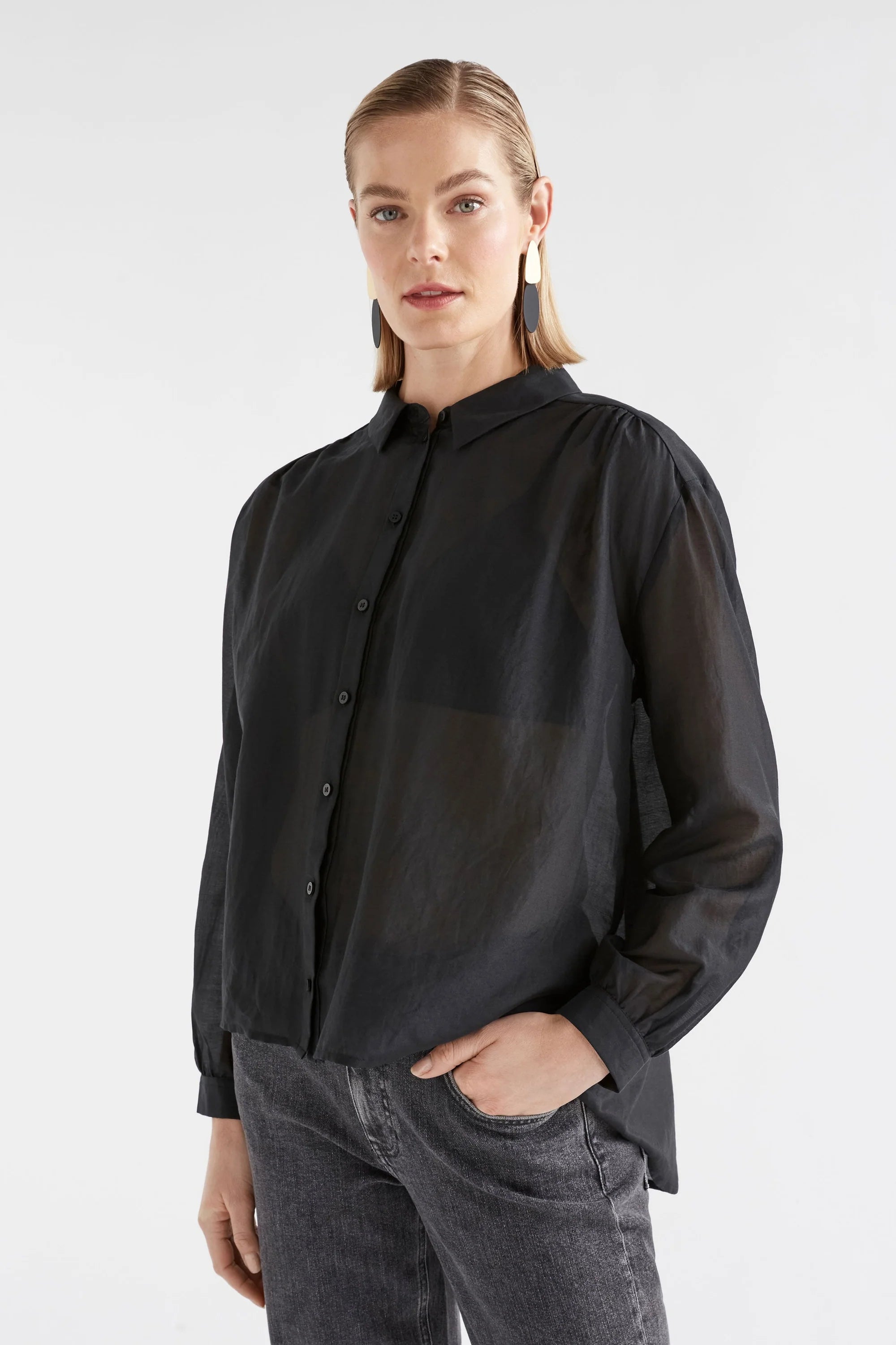 Elk Mia Shirt - Black Oversized T-Shirt Spandex breathable