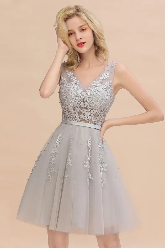 Charming V-Neck Tulle Lace Appliques Short Homecoming Dress Aline Backless Party Dress Tunics Long Elegant