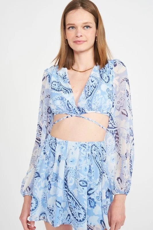 Emory Park | Printed V Neck Crop Top Satin Fabric Silk Fabric Chiffon Fabric