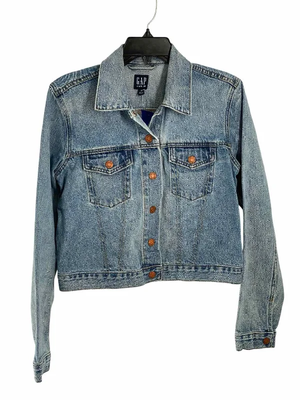 Gap Size M light wash Denim Jacket Welt Pockets Slit Pockets Flap Pockets