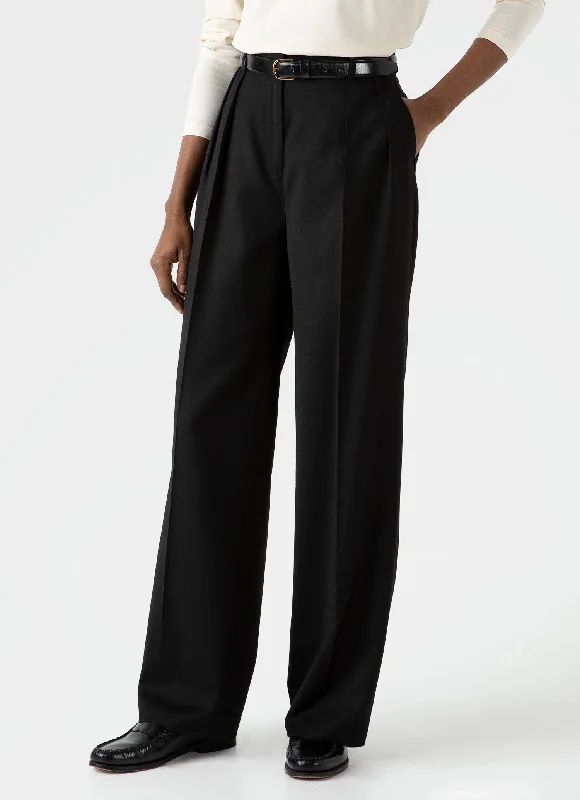 Women's Pleated Wool Trouser in Black Trousers Cargo Utility